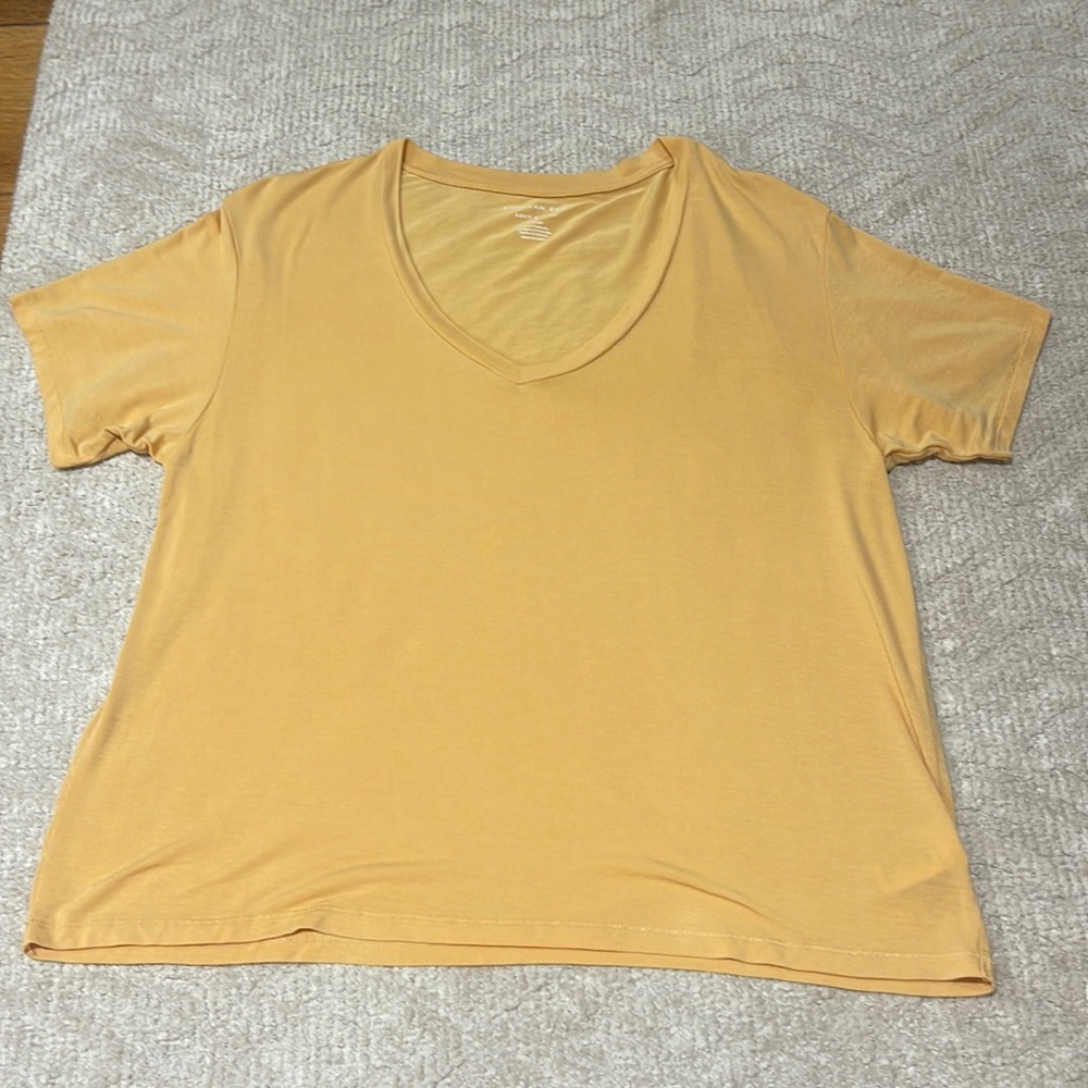 Yellow American Eagle oversized Vneck t-shirt, size small.  Super soft material!